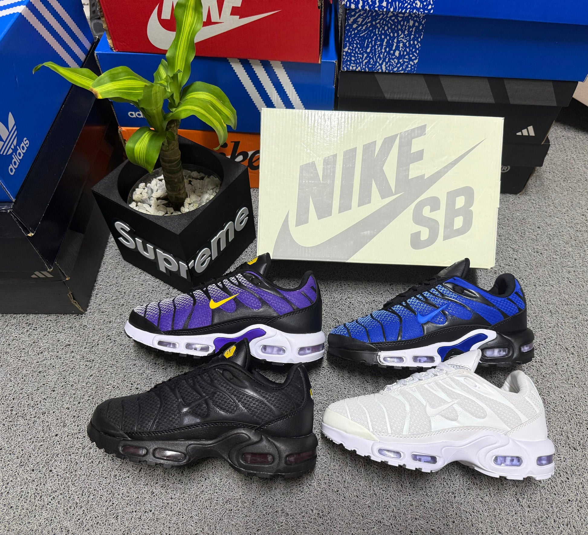 Gray helmet for bikers