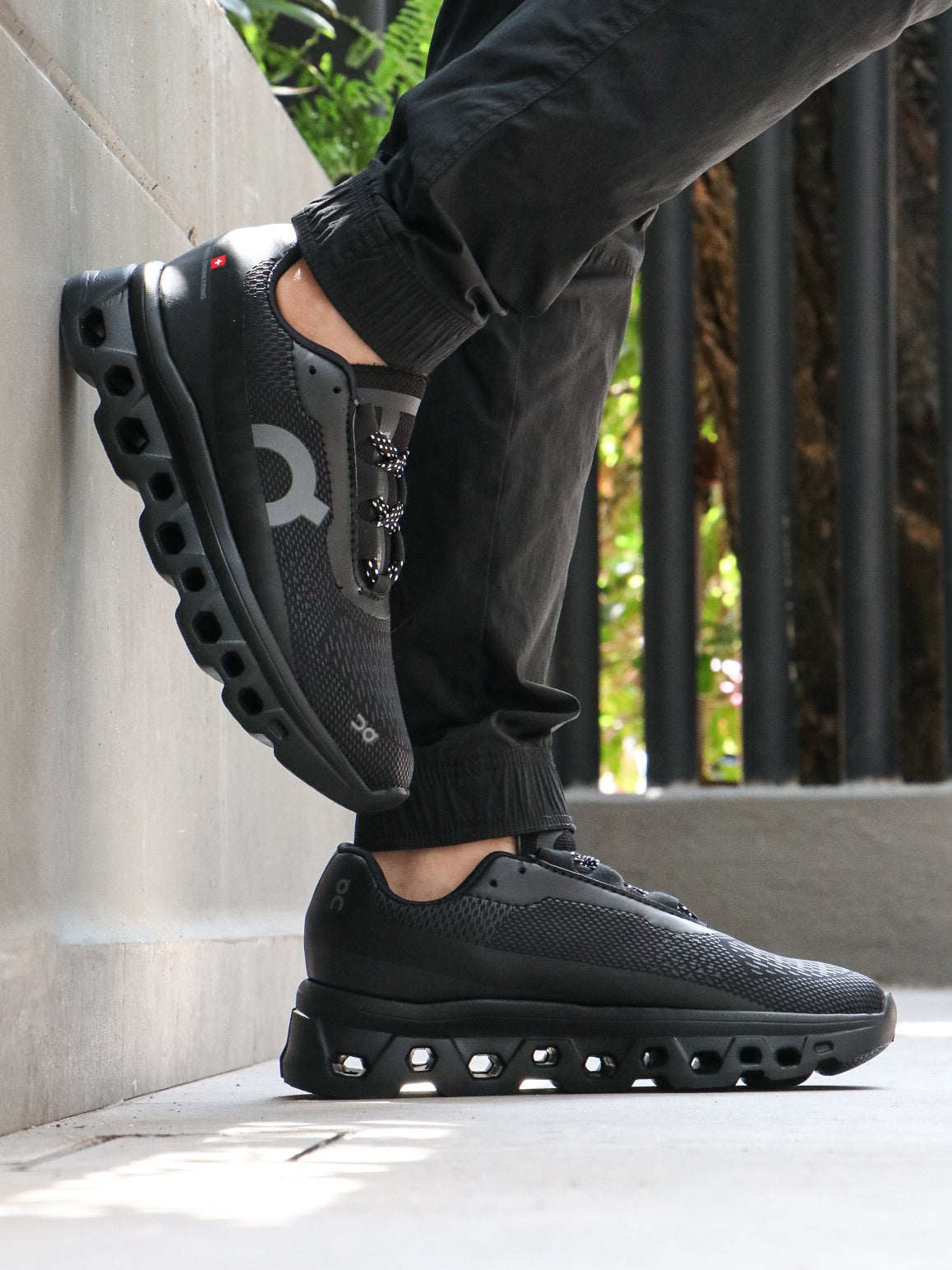 TENIS ON CLOUD MONSTER UNISEX TALLAS 35 A 43